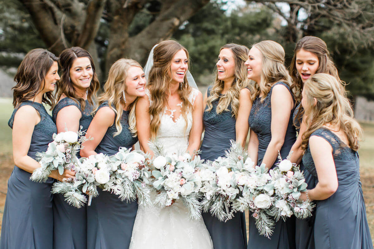 You are currently viewing How to be the best bridesmaid ever!
